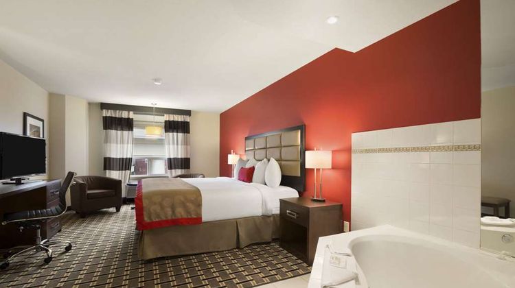 Ramada Edson Suite