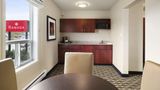 Ramada Edson Suite