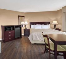 Days Inn Kamloops Room