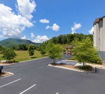 Microtel Inn & Suites Dillsboro/Sylva Exterior