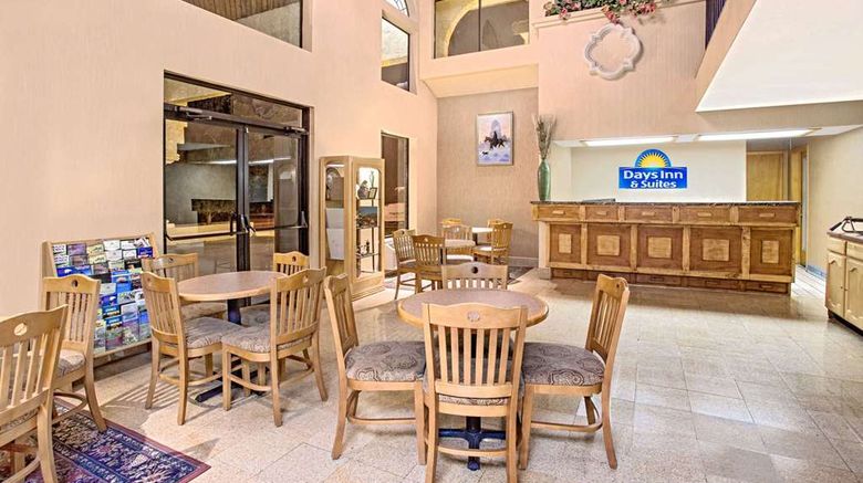 <b>Days Inn & Suites Red Rock-Gallup Lobby</b>. Images powered by <a href="https://iceportal.shijigroup.com/" title="IcePortal" target="_blank">IcePortal</a>.