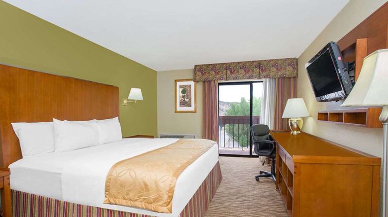 <b>Days Inn & Suites Red Rock-Gallup Suite</b>. Images powered by <a href="https://iceportal.shijigroup.com/" title="IcePortal" target="_blank">IcePortal</a>.