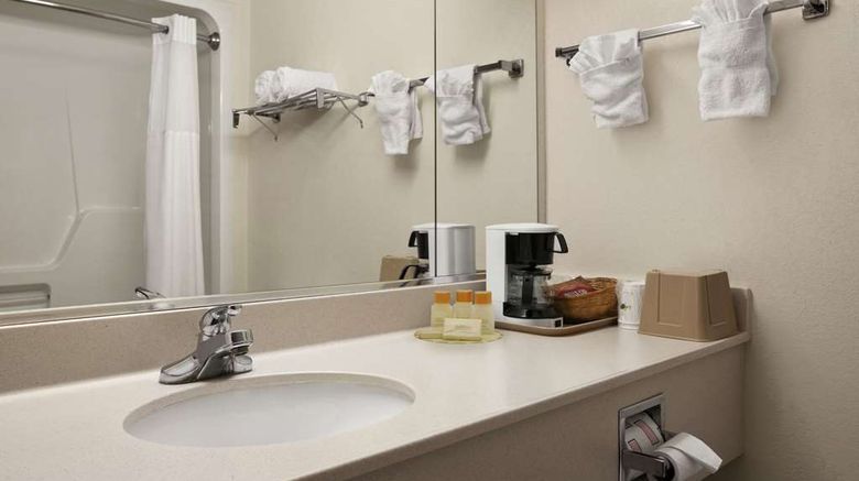 <b>Days Inn & Suites Romeoville Room</b>. Images powered by <a href="https://iceportal.shijigroup.com/" title="IcePortal" target="_blank">IcePortal</a>.