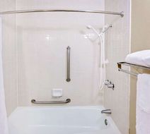 Days Inn Bay City Room