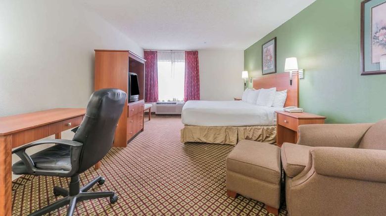 <b>Super 8 Fort Worth South Suite</b>. Images powered by <a href="https://iceportal.shijigroup.com/" title="IcePortal" target="_blank">IcePortal</a>.