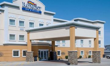 Baymont Inn & Suites Minot
