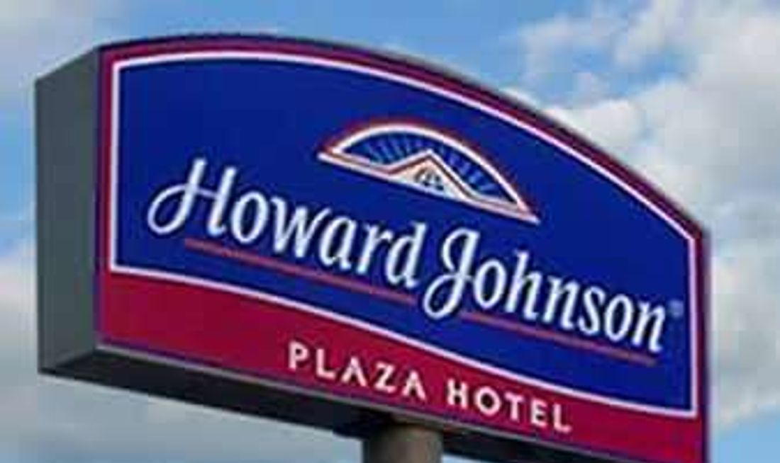 Howard Johnson Tianzhu Plaza Exterior