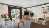 Super 8 West Kelowna Suite