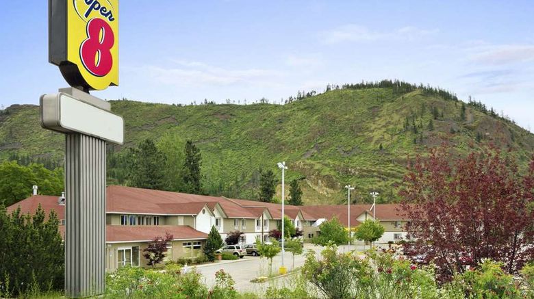Super 8 West Kelowna Exterior. Images powered by <a href="https://iceportal.shijigroup.com" target="_blank" rel="noopener">Ice Portal</a>.