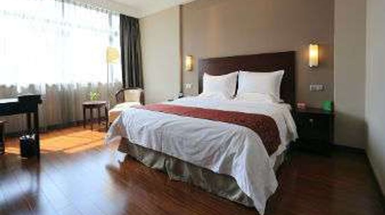 Ramada Suzhou Luzhi Room