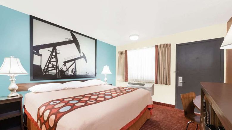 <b>Super 8 Midwest City Room</b>. Images powered by <a href="https://iceportal.shijigroup.com/" title="IcePortal" target="_blank">IcePortal</a>.