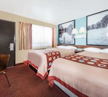 Super 8 Midwest City Room