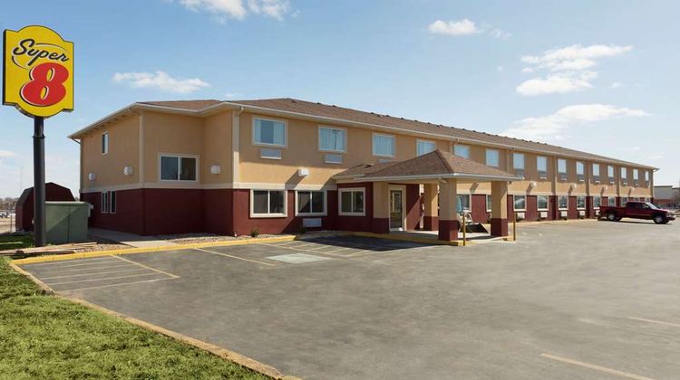 Super 8 Lees Summit Exterior