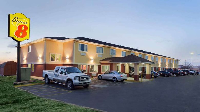 <b>Super 8 Lees Summit Exterior</b>. Images powered by <a href="https://iceportal.shijigroup.com/" title="IcePortal" target="_blank">IcePortal</a>.