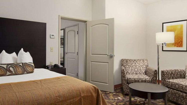 Baymont Inn & Suites Hobbs Suite