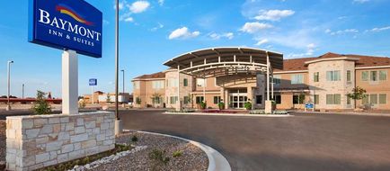 Baymont Inn & Suites Hobbs Exterior