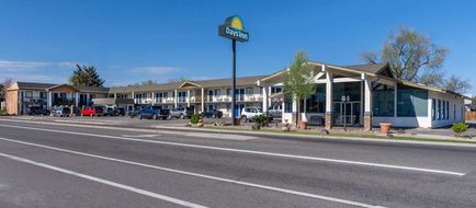 Days Inn by Wyndham Exterior