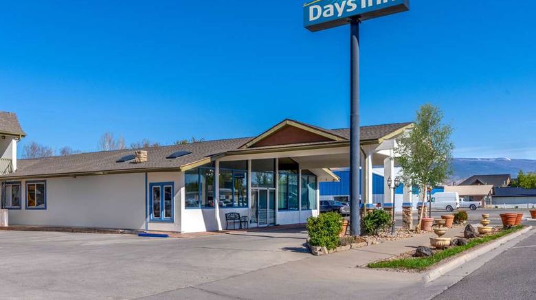 <b>Days Inn by Wyndham Exterior</b>. Images powered by <a href="https://iceportal.shijigroup.com/" title="IcePortal" target="_blank">IcePortal</a>.