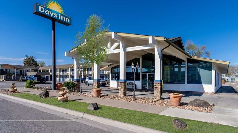 <b>Days Inn by Wyndham Exterior</b>. Images powered by <a href="https://iceportal.shijigroup.com/" title="IcePortal" target="_blank">IcePortal</a>.