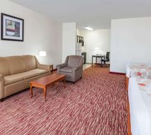 Hawthorn Suites Irving DFW South Room
