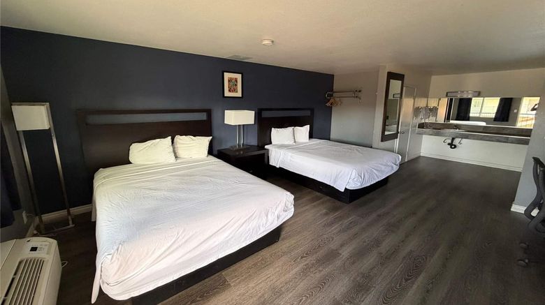 <b>Travelodge Hemet CA Room</b>. Images powered by <a href="https://iceportal.shijigroup.com/" title="IcePortal" target="_blank">IcePortal</a>.