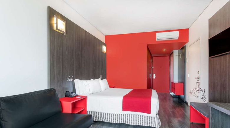<b>Ramada Encore Queretaro Room</b>. Images powered by <a href="https://iceportal.shijigroup.com/" title="IcePortal" target="_blank">IcePortal</a>.