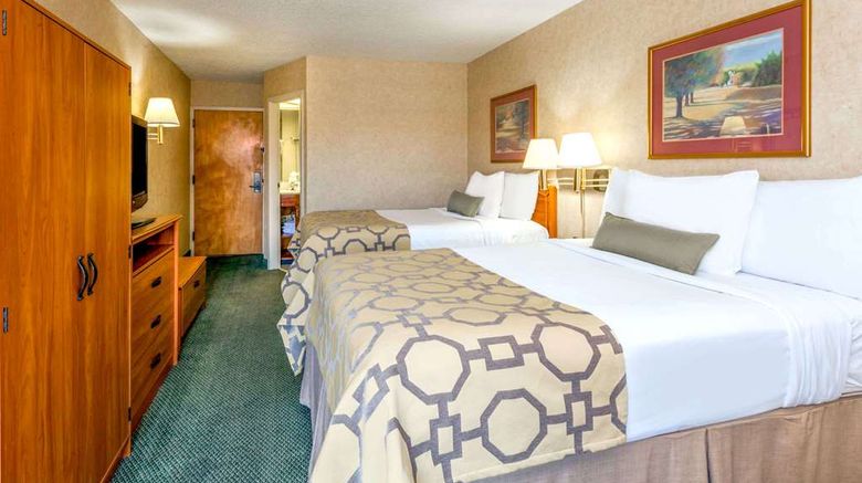 <b>Baymont Inn & Suites Amarillo East Room</b>. Images powered by <a href="https://iceportal.shijigroup.com/" title="IcePortal" target="_blank">IcePortal</a>.