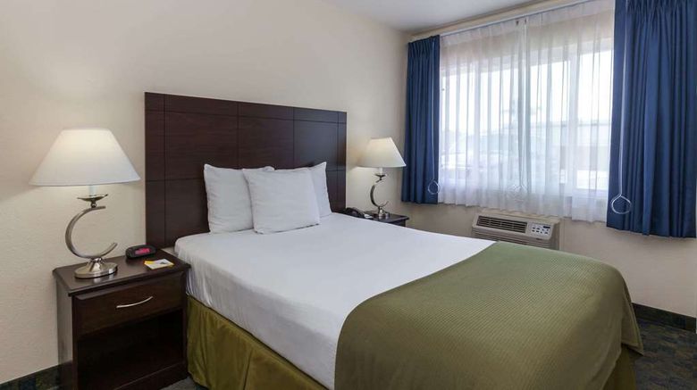 <b>Days Inn Santa Maria Room</b>. Images powered by <a href="https://iceportal.shijigroup.com/" title="IcePortal" target="_blank">IcePortal</a>.