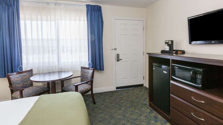 Days Inn Santa Maria Room