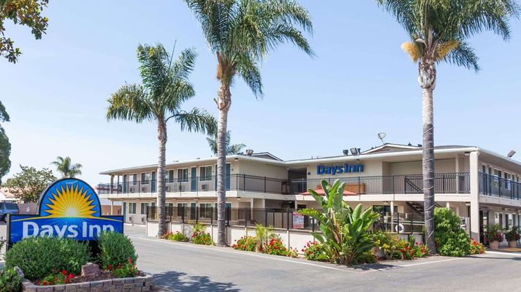 Days Inn Santa Maria Exterior