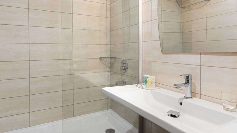 <b>Ramada Tekirdag Room</b>. Images powered by <a href="https://iceportal.shijigroup.com/" title="IcePortal" target="_blank">IcePortal</a>.