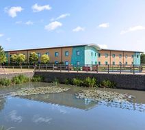 Ramada by Wyndham Cobham Exterior