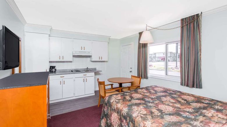 <b>Knights Inn Arnprior Room</b>. Images powered by <a href="https://iceportal.shijigroup.com/" title="IcePortal" target="_blank">IcePortal</a>.