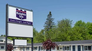 Knights Inn Arnprior