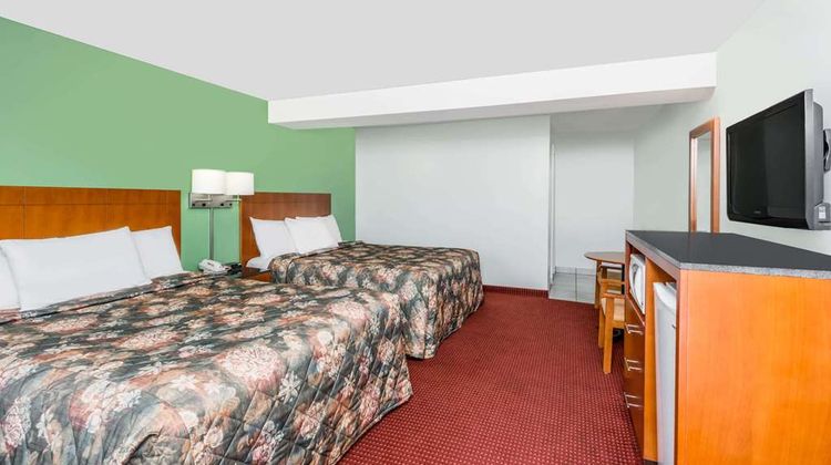 Knights Inn Arnprior Room