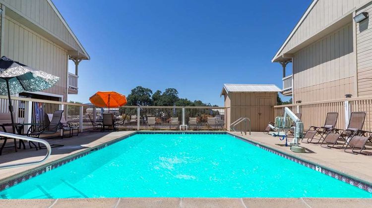 Travelodge Angels Camp Pool