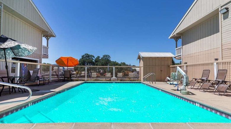 <b>Travelodge Angels Camp Pool</b>. Images powered by <a href="https://iceportal.shijigroup.com/" title="IcePortal" target="_blank">IcePortal</a>.