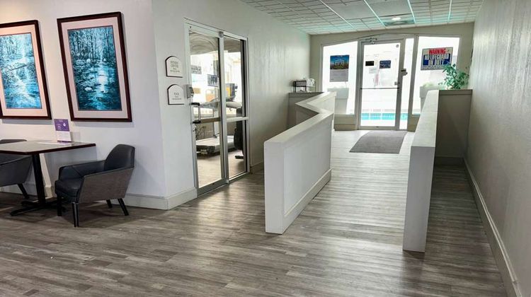 Baymont Inn & Suites Keokuk Lobby