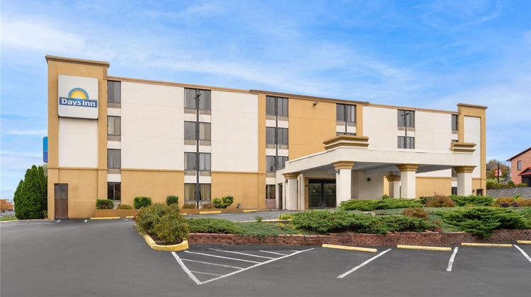 Days Inn Hagerstown Exterior