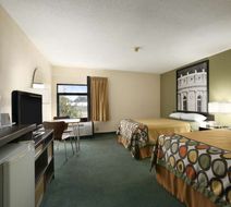 Super 8 Columbia City Room