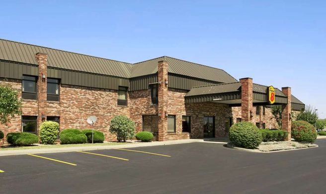 Super 8 Columbia City Exterior