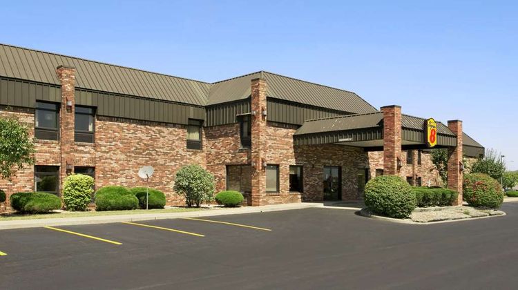 Super 8 Columbia City Exterior