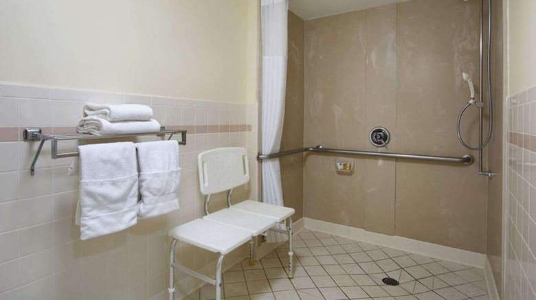 <b>Days Inn Longview South Room</b>. Images powered by <a href="https://iceportal.shijigroup.com/" title="IcePortal" target="_blank">IcePortal</a>.