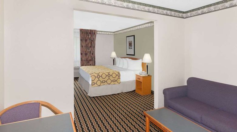 <b>Baymont Inn & Suites Fort Wayne Room</b>. Images powered by <a href="https://iceportal.shijigroup.com/" title="IcePortal" target="_blank">IcePortal</a>.
