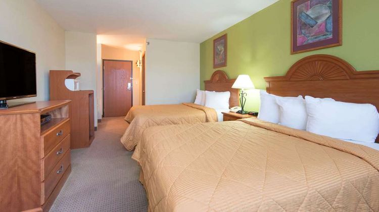 Knights Inn & Suites Gallup Room