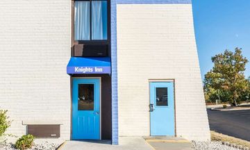Knights Inn Dayton North
