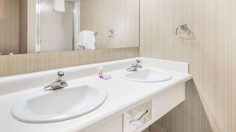 <b>Knights Inn Dayton North Room</b>. Images powered by <a href="https://iceportal.shijigroup.com/" title="IcePortal" target="_blank">IcePortal</a>.