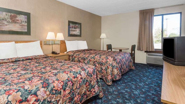 <b>Knights Inn Dayton North Room</b>. Images powered by <a href="https://iceportal.shijigroup.com/" title="IcePortal" target="_blank">IcePortal</a>.