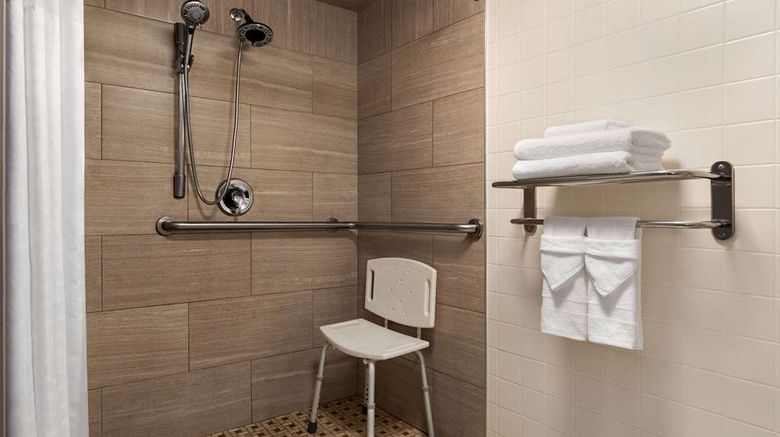 <b>Days Hotel Allentown Airport Room</b>. Images powered by <a href="https://iceportal.shijigroup.com/" title="IcePortal" target="_blank">IcePortal</a>.