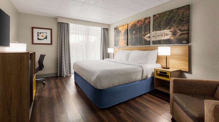 Days Hotel Allentown Airport Room